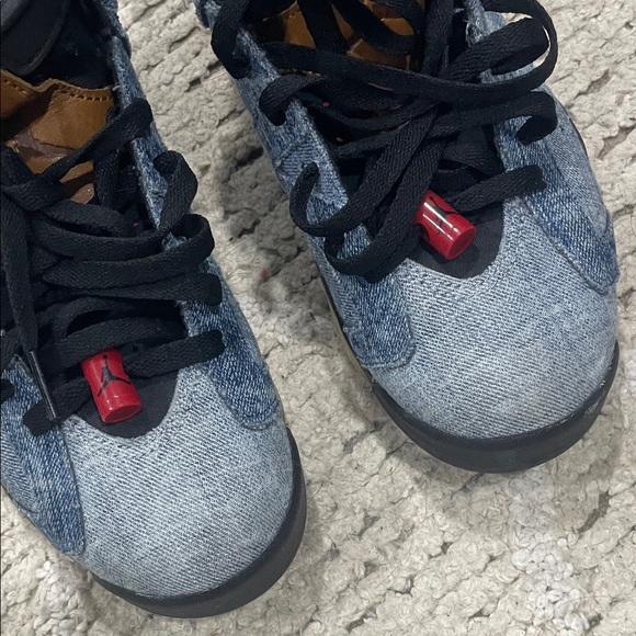 Jordan 6 Denim washed Sneakers with Black Accents size 7.5 - Picture 3 of 10